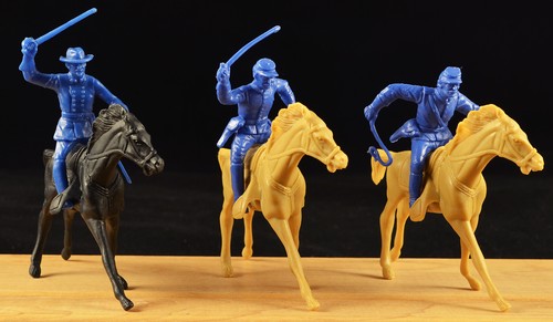 Marx Recast Civil War Union Cavalry - 3 poses mid blue, 3 horses (colors vary)