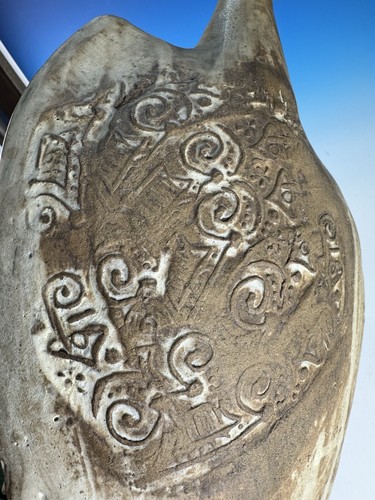 Epic 20” Mid-Century Brutalist Studio Art Pottery Petroglyph Vase DAVIS - Picture 8 of 14
