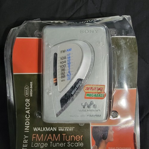 Sony Walkman WM-FX197 Mega Bass AM/FM Radio Cassette Player #4 - Picture 5 of 9