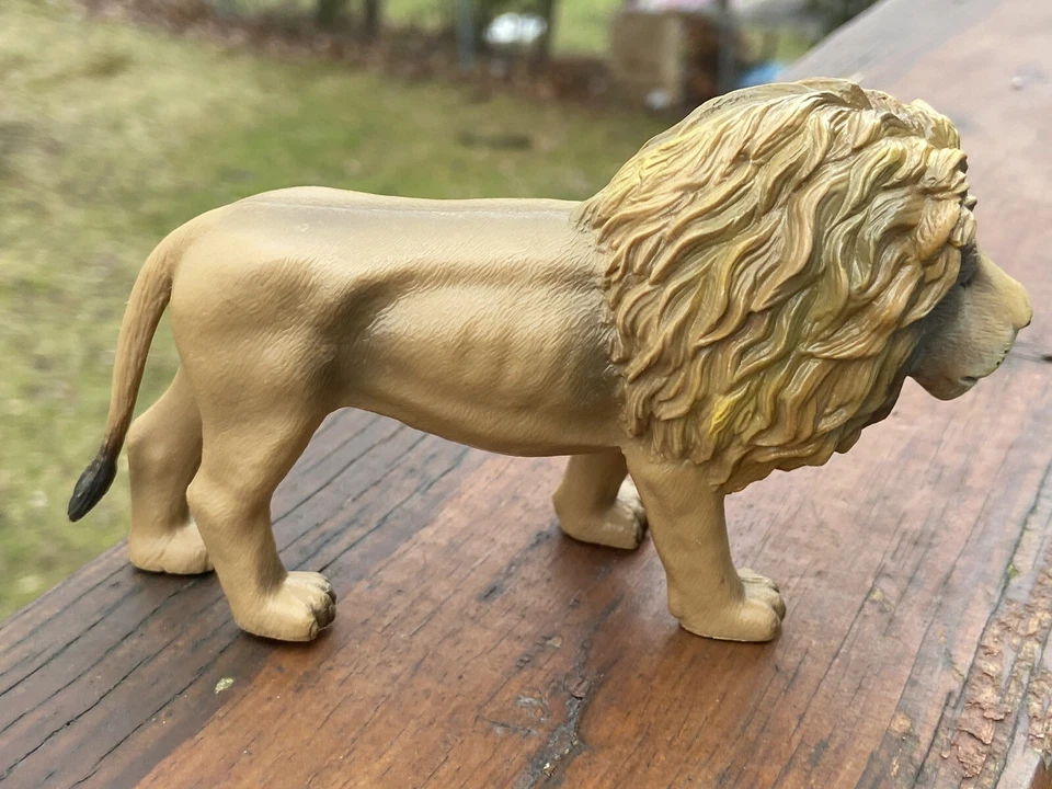 Terra by Battat 现实野生动物园动物 3x5 狮子人偶微型雕像玩具 — 第 2/3 张图片