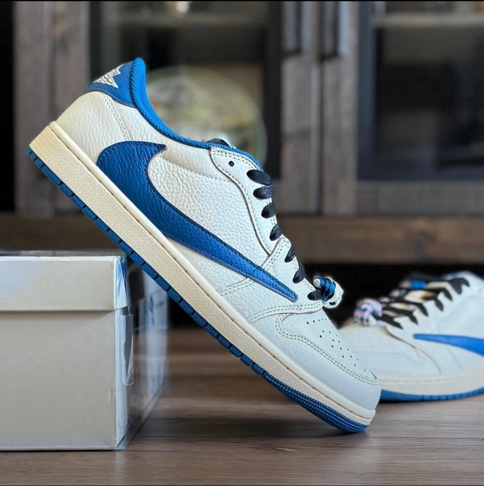 Tamanho 8- Fragment Design x Travis Scott x Air Jordan 1 Retro OG SP Vela Baixa... - Imagem 2 de 4