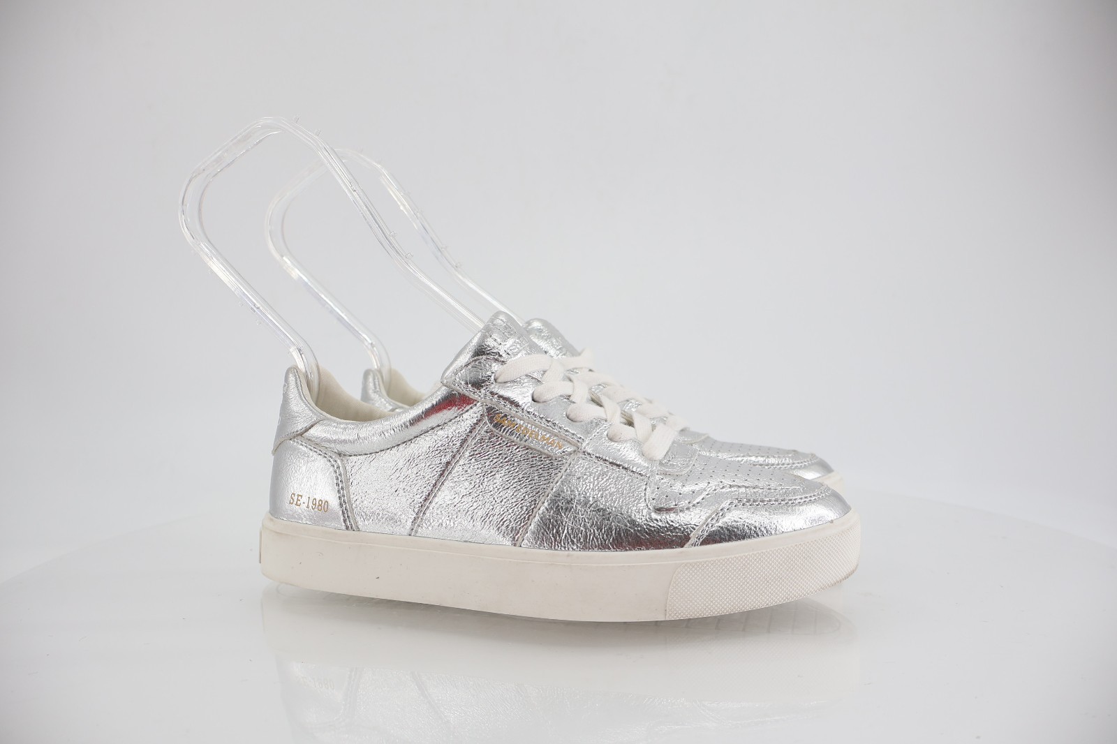 Shoes Low Top Silver Metallic Lace Up 6.5m