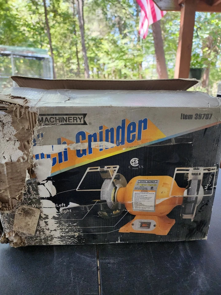 Central Machinery 6英寸 台式研磨机 — 第 2/4 张图片