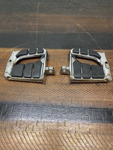 Kuryakyn SwingWing Pegs w/Harley Type Male-Mounts 493543 KUR4466 - Picture 3 of 6