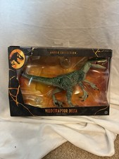 Jurassic World Amber Collection Velociraptor Delta Mattel GJN94 NEW SEALED