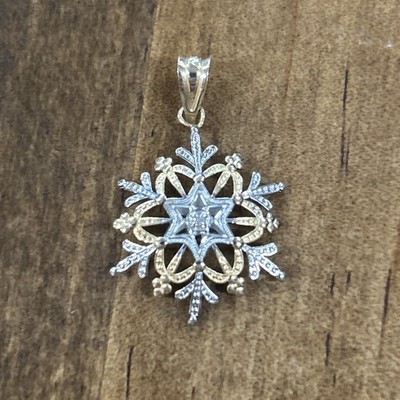 Michael Anthony 14k White/ Yellow Gold Christmas Snowflake Pendant .72 Grams