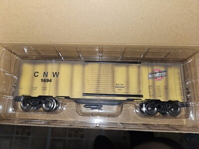 CHICAGO NORTHWESTERN WEATHERED BOX CAR, O GUAGE, NEW (this version no longer...