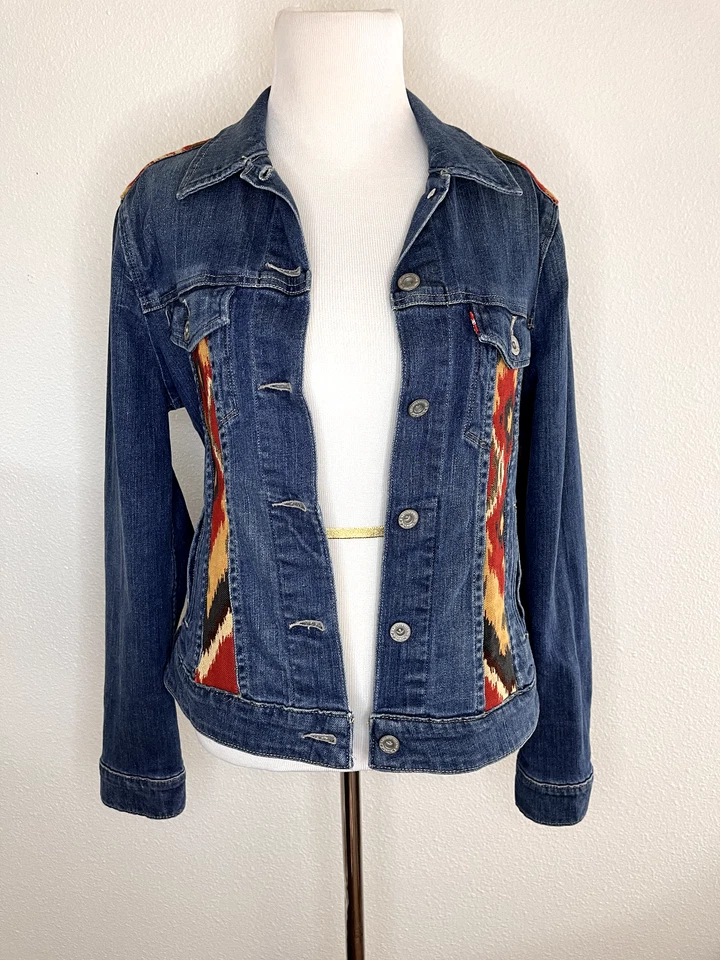 Chaqueta vaquera Levi's Aztec denim talla mediana para mujer azul lavado Foto 2 de 4