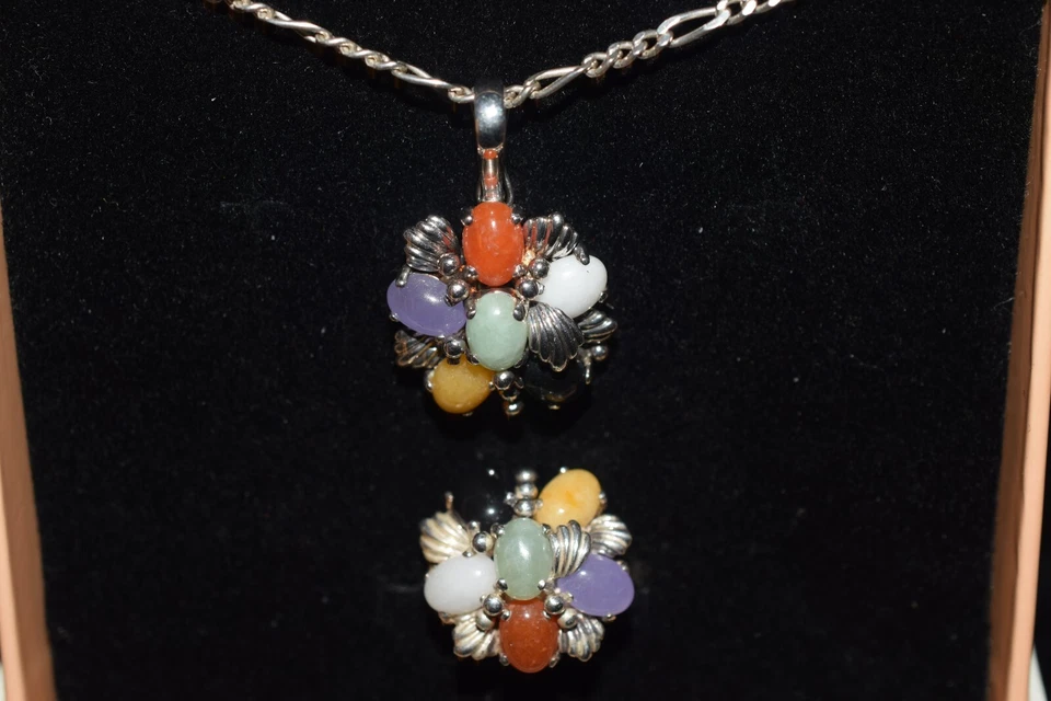 Vintage EA Genuine Multi Jade Necklace and Ring Set Ring Size 10 - Image 2 of 4