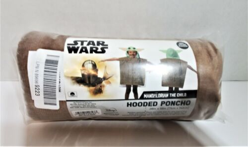 Star Wars The Mandalorian The Child Hooded Poncho Kids 28 in x 56 in Disney NEW - Picture 1 of 4