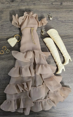 Barbie Signature @BarbieStyle Brooklyn Doll Fashion & Access JBH93 Dress Boots