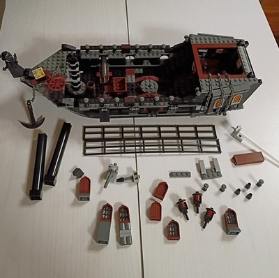 Pirates of the Caribbean:  Black Pearl 4184 2011 LEGO (incomplete) no mini figs