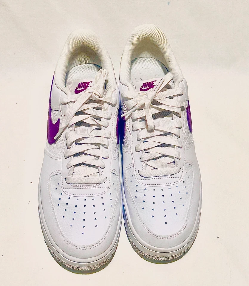 Nike Air Force 1 '07 Lakers White/Purple Embossed Hoops - Lakers - Image 2 of 4