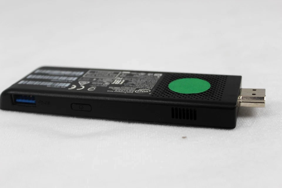 Intel Compute Stick STK2M364CC Core m3-6Y30 0.9GHz 2Core 4GB RAM