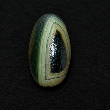 Handmade Natural Banded Agate Stone Specimen Eastern Art 24g