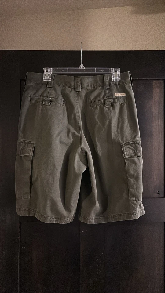 Shorts cargo masculino Perry Ellis Cottons tamanho 32 cor acinzentada - Imagem 2 de 4