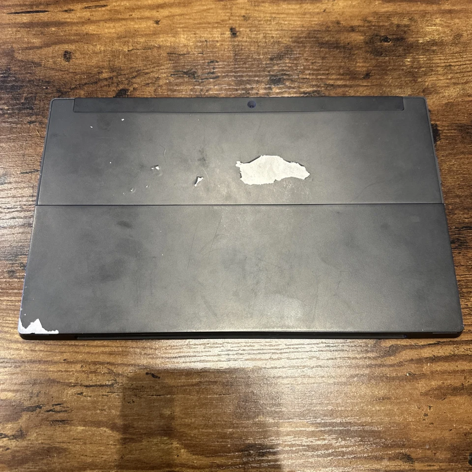 Microsoft Surface RT - Model 1516 64GB Wi-Fi 10.6"  - Image 2 of 3