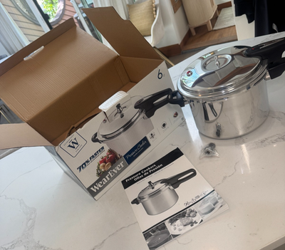 #ad WearEver 6 Qt Pressure Cooker Aluminum Stove Top w Regulator Open Box Clean $39.99