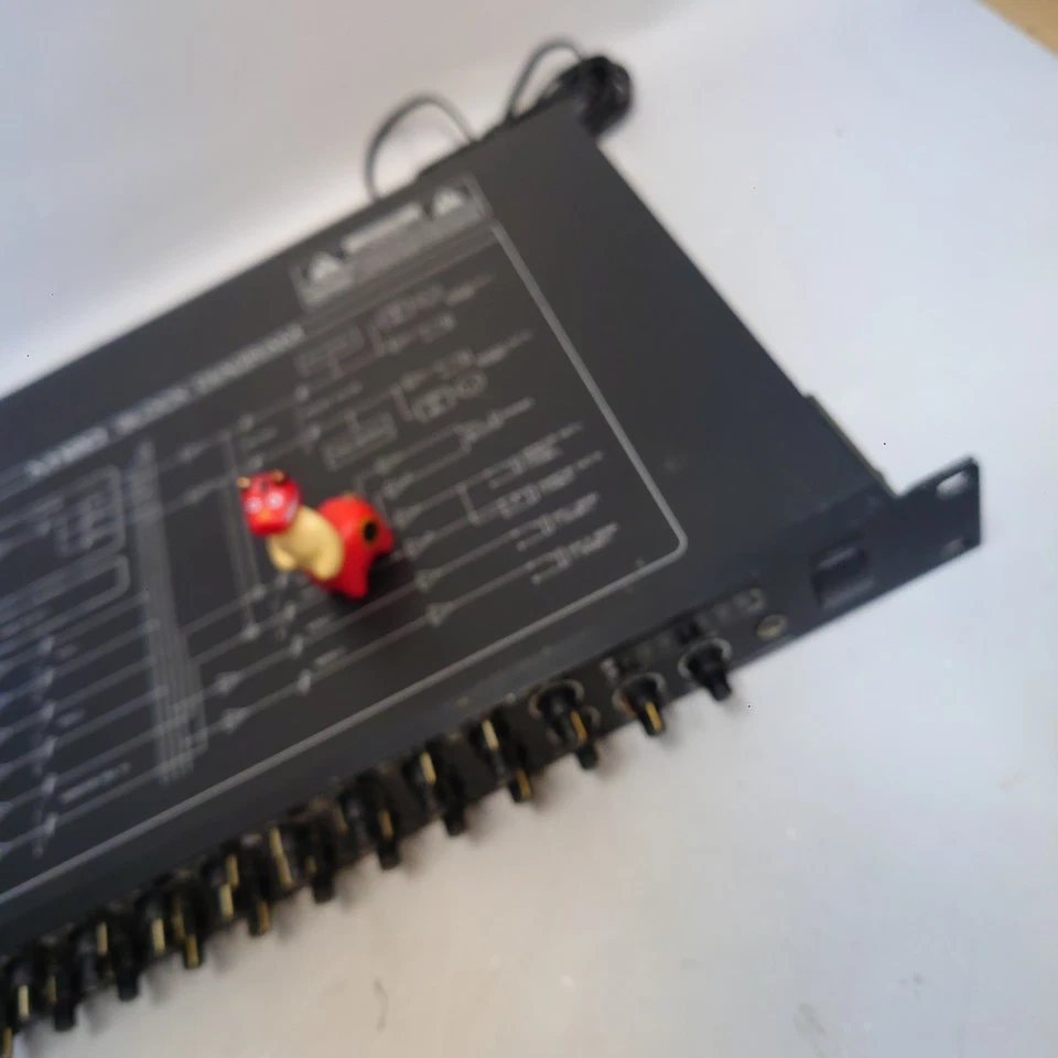 Roland M-120 Line Mixer 12-Channel Rackmount Audio Mixer Tested from Japan - Image 2 of 4