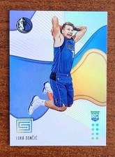 Luka Doncic 2018-19 Panini Status Basketball Rookie Base Lakers RC #172