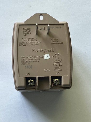 Honeywell  16.5VAC 40VA Plug-In Class 2 Transformer 1361  Power Supply