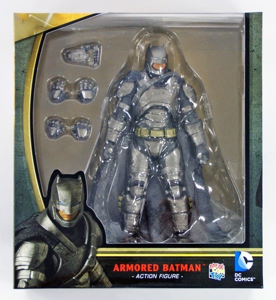 1:12 Batman vs Superman Figura MAF EX Armored Batman - MEDMAFEX023