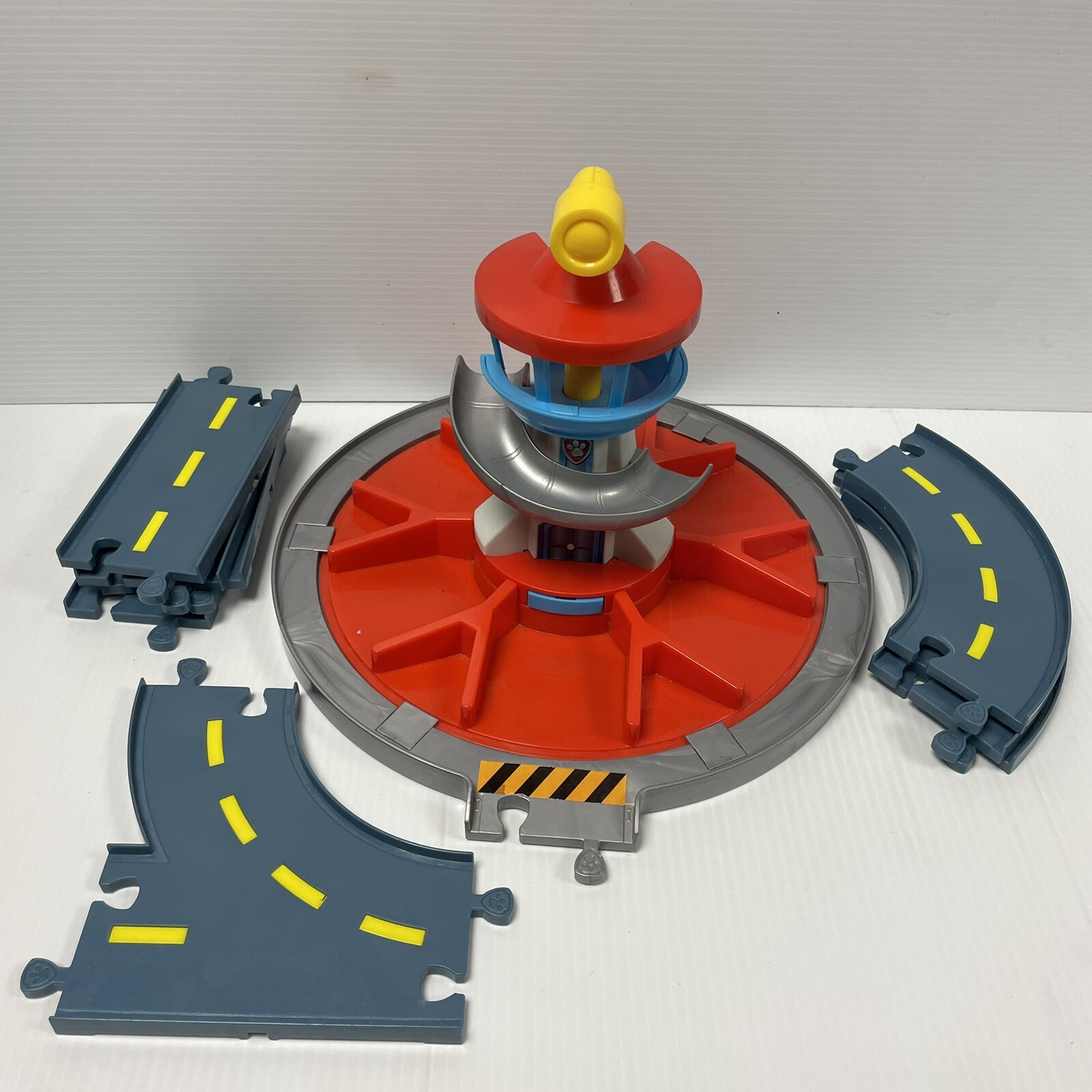 spin master paw patrol tower