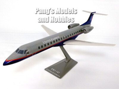Embraer ERJ145 RJ-145 RJ145 ERJ-145 United Express 1/100 Scale Plastic Model