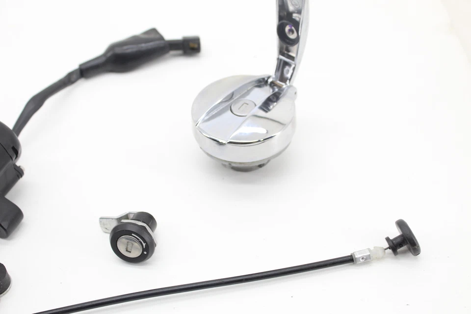 Interruptor de bloqueo de llave de encendido Royal Enfield Interceptor 650 18-23 con tapa de gas Foto 3 de 4