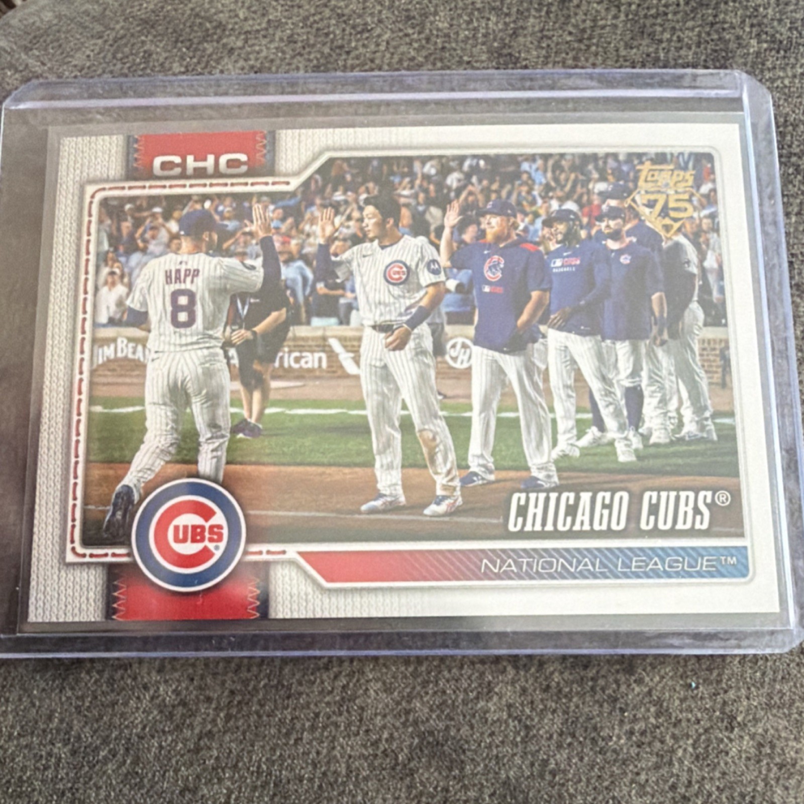 Topps 2026 Series 1 Chicago Cubs #320 Golden Mirror Image Variations Card