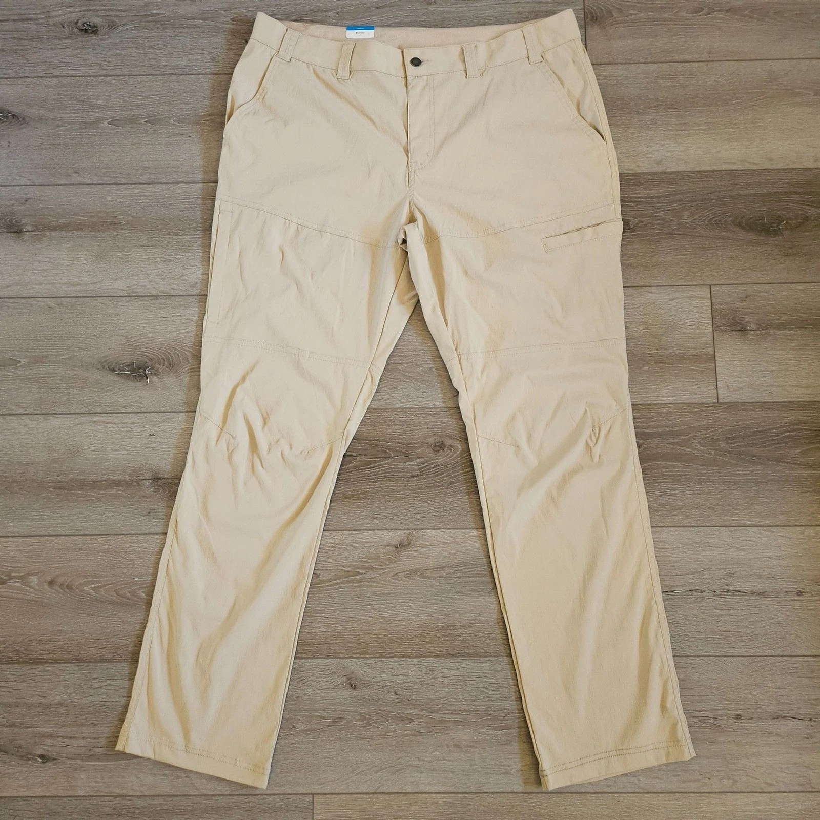 Columbia Tan Beige Flex Cargo Pants Mens 40x34 Hiking NWT