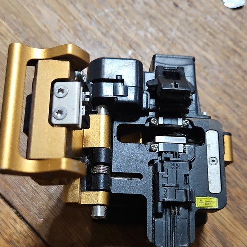 Inno V7 Fiber Cleaver Fusion Splicer Precision Tool Instrument - Picture 9 of 12