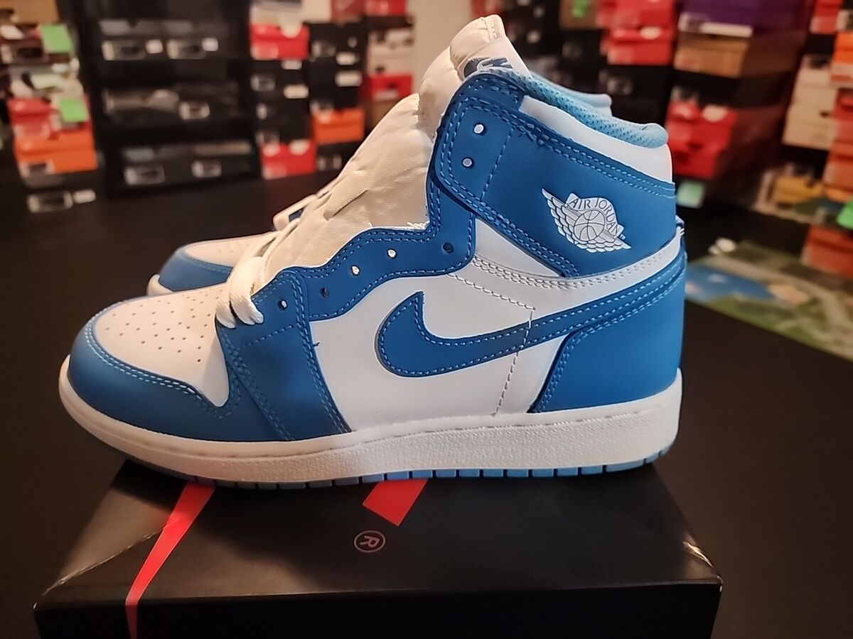 Size 6.5Y/8 Women's-Air Jordan 1 Retro High OG Size 6.5Y/8 Women's-Air Jordan 1 Retro High OG
