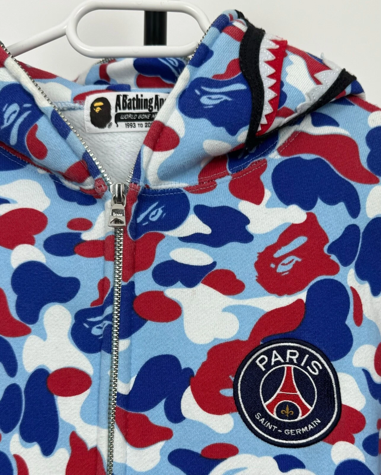 A BATHING APE (BAPE) Felpa con cappuccio uomo Bape x PSG Shark full zip edizione limitata taglia S 19032407