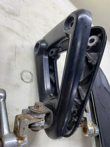 2007 TRIUMPH AMERICA FRONT FLOOR BOARD PAIR FOOT REST REAR SET MOTORCYCLE OEM - Picture 10 of 16