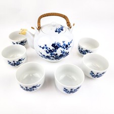 Vintage OMC Teapot with Rattan Handle Blue Blossom 5 cups Made in Japan
