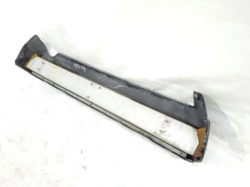 1989 年 1990 年 SAAB 9000 原始设备制造商后保险杠褪色 — 第 3/4 张图片