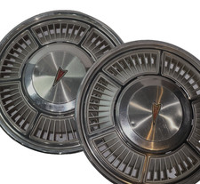 Pontiac Phoenix Hubcaps 13 Inch Pair Oem 10013678 Finned 1980-1982 Gm