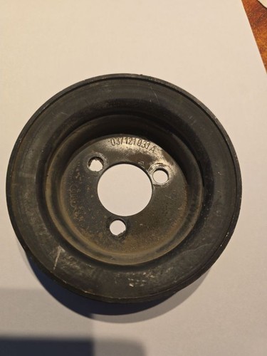 037121031A Wasserpumpe Riemenscheibe 037 121 031A Volkswagen Pass DE2502501-20