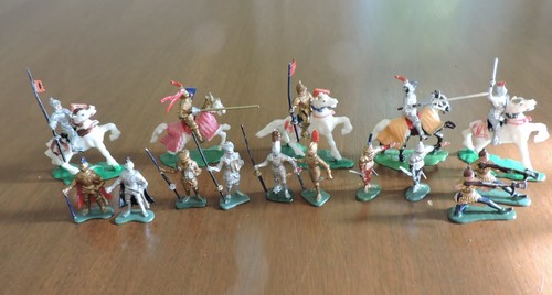 Marx miniature hong kong knights lot