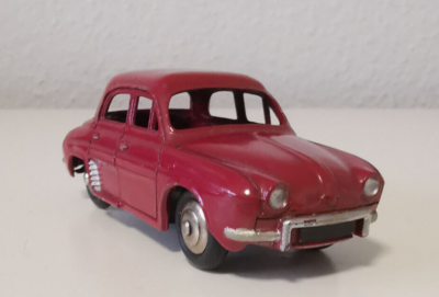 Dinky toys France - Renault Dauphine verte - très bel état en boite