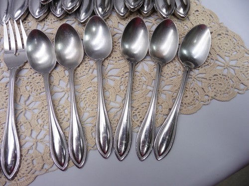 Oneida Arbor American Harmony 18/8 Stainless Knives, Forks, Spoons 64 Piece Set - Picture 8 of 12