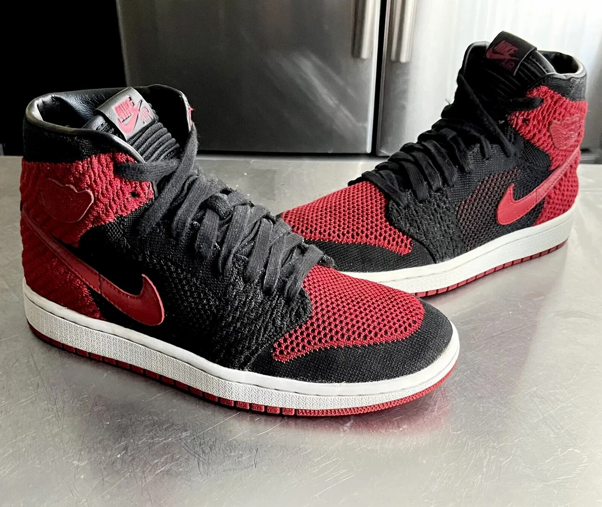 AIR JORDAN 1 RETRO FLYKNIT BRED HIGH OG BLACK/RED/WHITE YOUTH 6.5Y (919702-001)