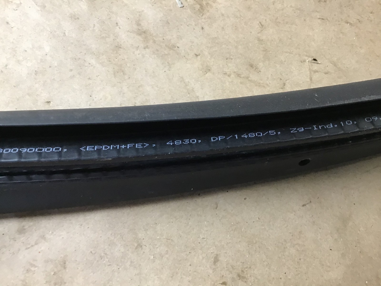 Maserati Granturismo S 2010 Front Right Door Weather Strip Seal Set 08 - 12 :O