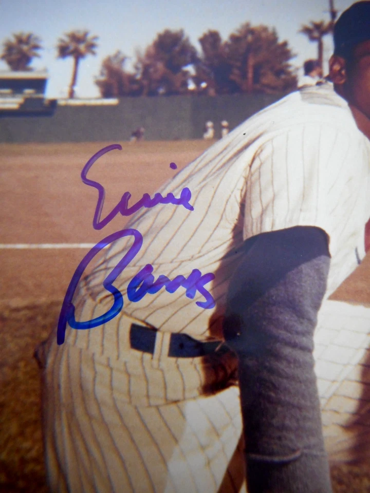 Foto autógrafa firmada por Ernie Banks de 8x10 1989 Foto 2 de 4