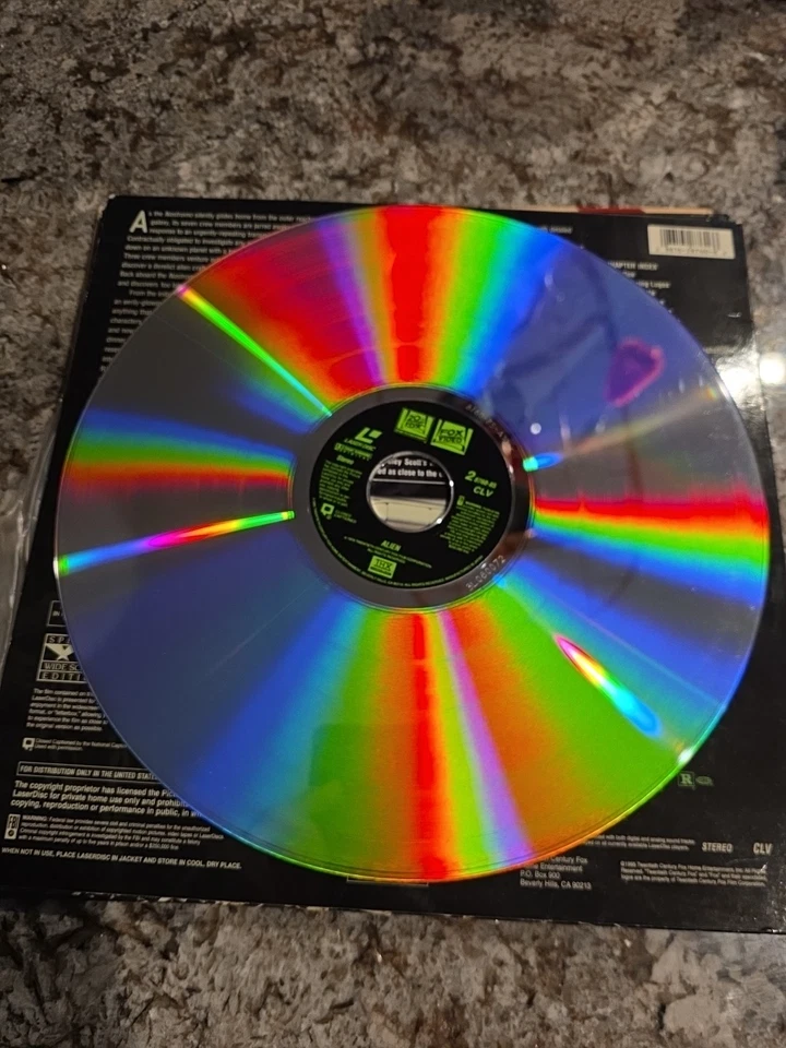 Alien Widescreen Ridley Scott  Laserdisc - Image 4 of 4
