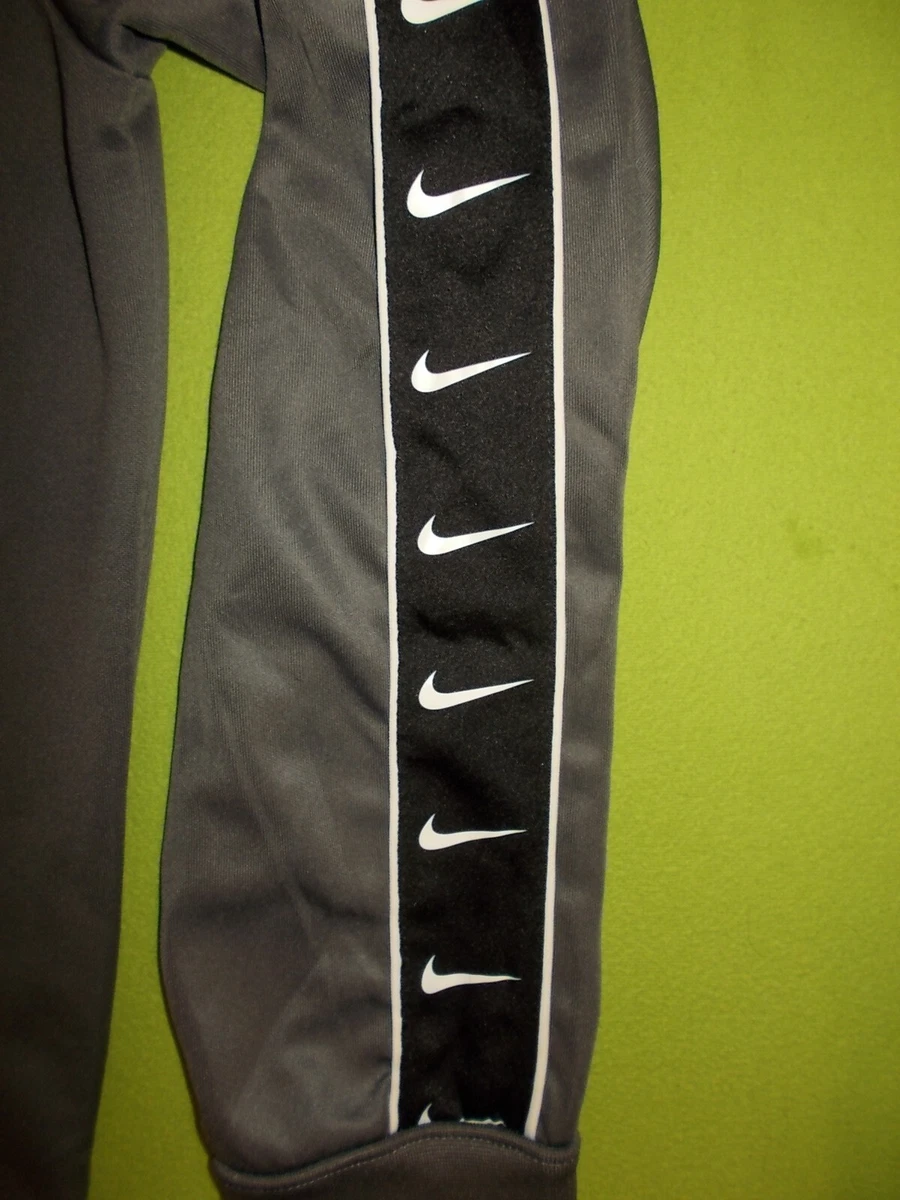 Trainingsjacke NIKE (M) PERFEKT!!! TRAININGSANZUG OBERTEIL Track Grau Logos...