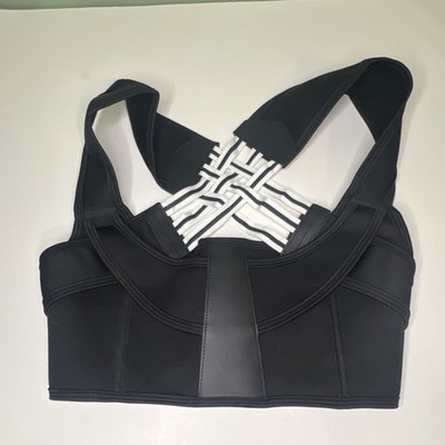 Black Adjustable Breathable Neoprene Back Shoulder Brace, Size M, Gym & Training