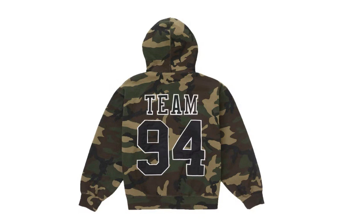 Sweat à capuche camouflage taille L   Supreme Team 94