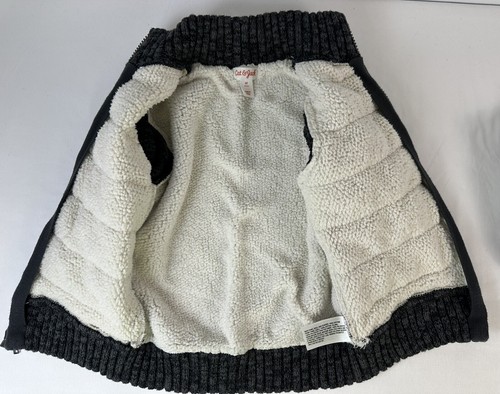 2 Shirts 4T - Black Faux Fur Zip Sweater, Gray Osh Kosh Quilted Button Shacket - Picture 11 of 13